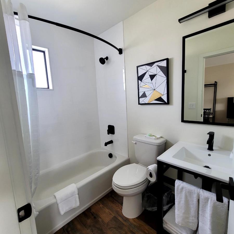 Richland Inn And Suites Buitenkant foto